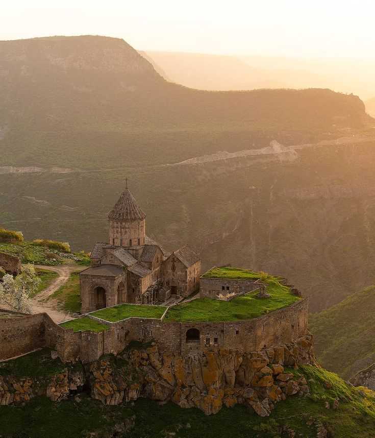 Монастырь татев армения и самая длинная канатная дорога