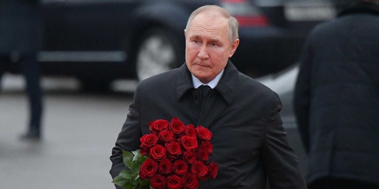 Людмила путина: «моего мужа давно нет в живых». слухи о подмене президента | adrin